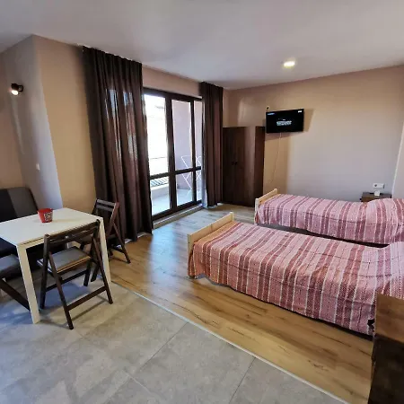 Πανσιόν Kazak Obzor